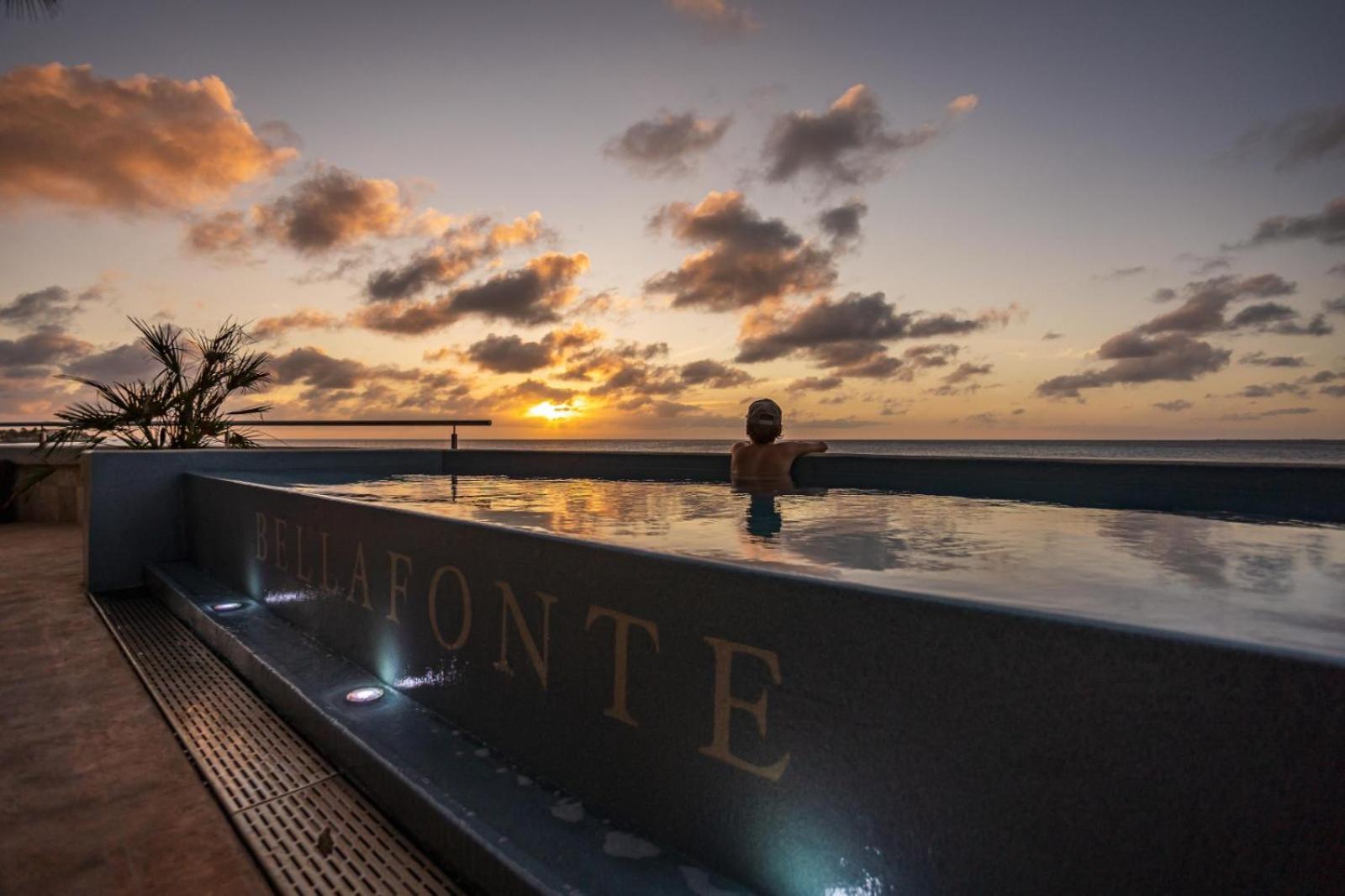 קרלנדיק The Bellafonte - Luxury Oceanfront Hotel מראה חיצוני תמונה